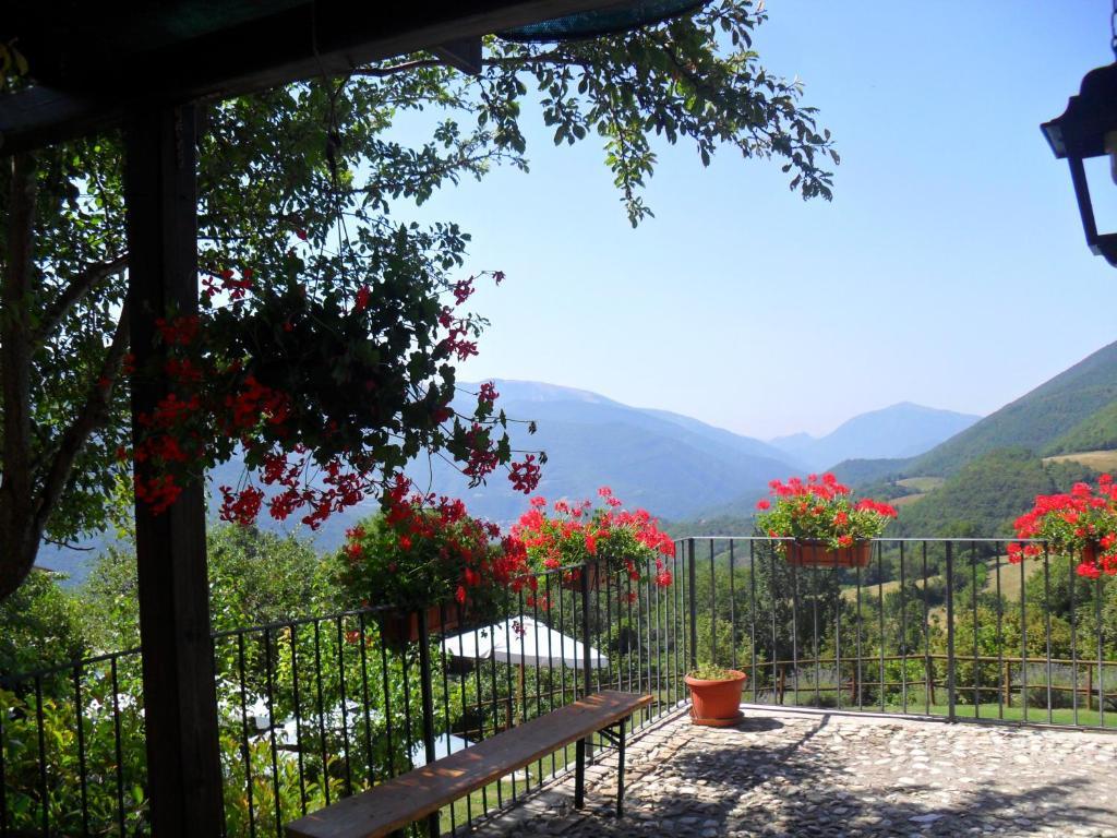 Agriturismo Roccagelli Vallo di Nera Exterior foto